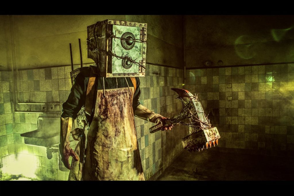 the_keeper__boxman__cosplay__from_the_evil_within__by_corroder666-d812cod